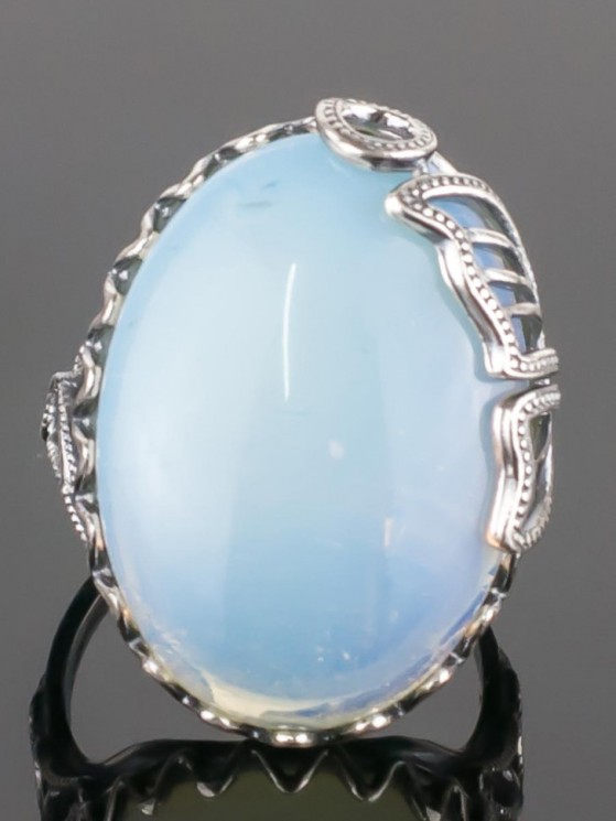 Кольцо "Эвелина" лунный камень ск-8075