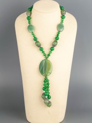 Бусы из нефрита "Сказки леса" 10-052