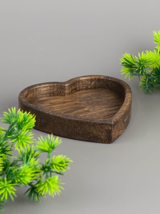 Тарелка из дерева дуб 10х10 см "Сердце" 54-176