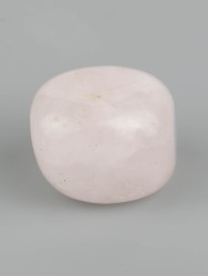 Камень жизненной энергии из розового кварца пдв-809
