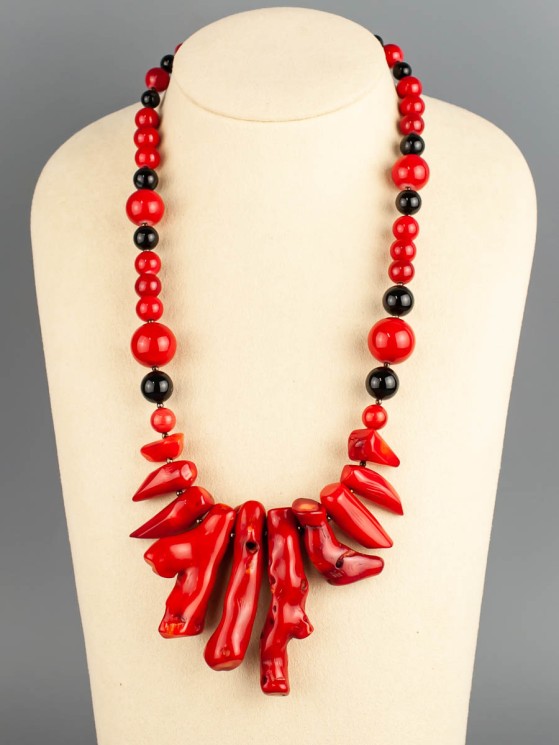 Бусы из коралла "Фламенко" 10-103