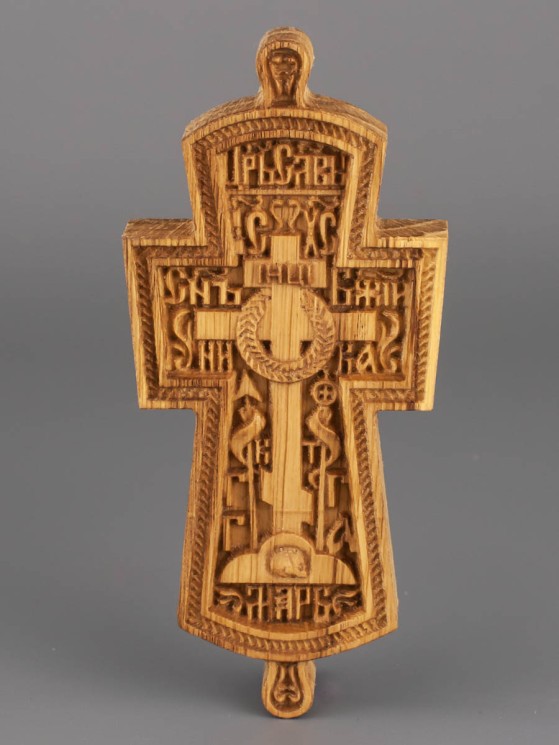 Православный крест из дерева дуб 90х40 мм 53-004