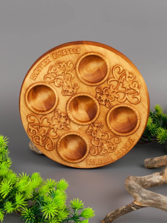 Поднос пасхальный из дерева береза d 19 см 54-017