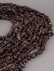 Бусины из граната "Галтовка" 01-782