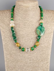 Бусы из малахита "Малахитовая шкатулка" 10-005