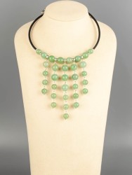 Колье из нефрита "Красотка" 01-1277