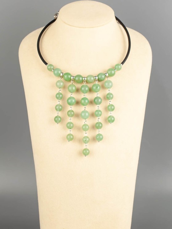 Колье из нефрита "Красотка" 01-1277