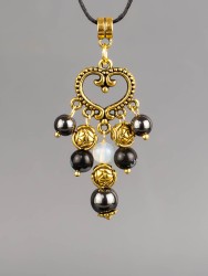 Кулон-оберег со шнурком  "3 Хранителя - Козерог" пд-1090