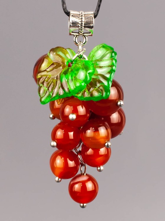 Подвеска из сердолика "Виноград" пд-1051