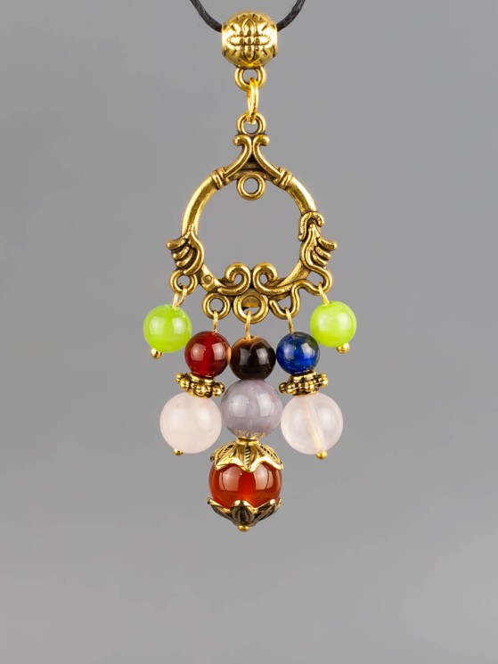 Кулон-оберег со шнурком  "7 Камней - Дева" пд-1106