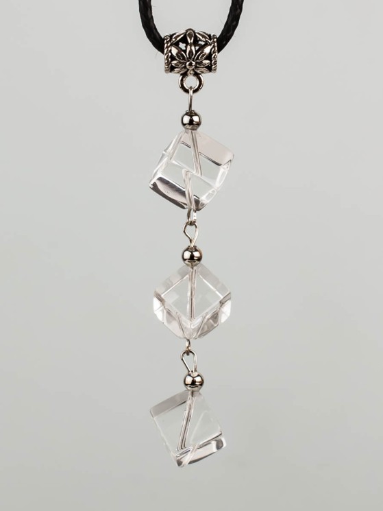 Кулон из хрусталя "Стильная штучка" пд-1041