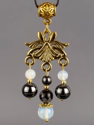 Кулон-оберег со шнурком  "3 Хранителя - Козерог" пд-1069