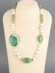 Бусы из нефрита "Сказки леса" 10-045