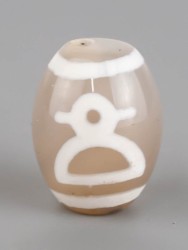 Бусина из агата "Дзи Бог богатства Кубера" пдв-1013